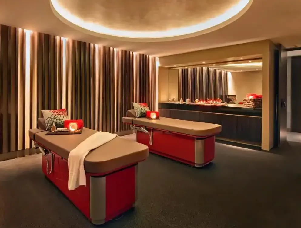 Family suite lounge